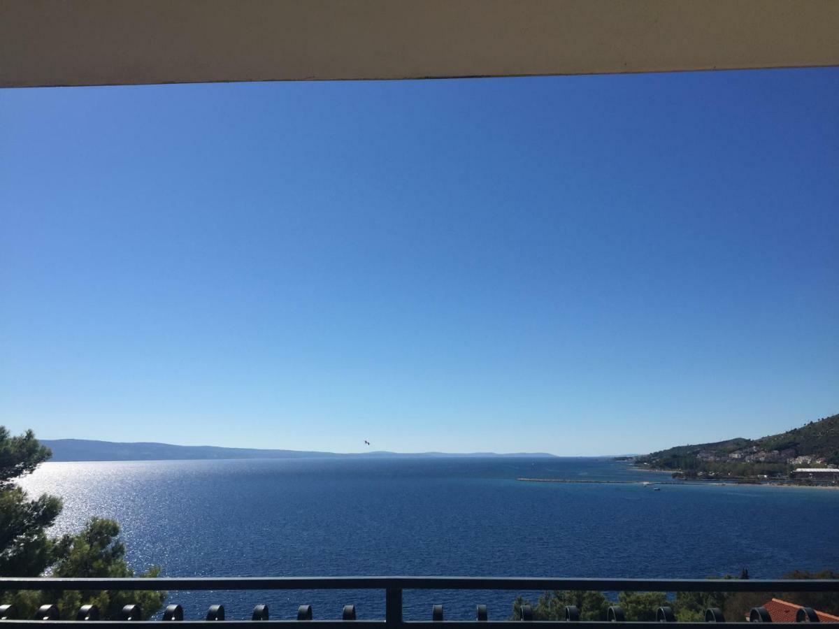 Apartmani Mirta Omiš Exteriör bild